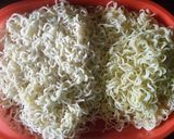 Foto langkah ke 1 dari resep Martabak Mie Telur (Dapur Mak Bee).