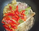 Foto langkah ke 4 dari resep Oseng Cumi Asin.