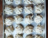 Foto langkah ke 4 dari resep Bola Rambutan (Dimsum goreng).