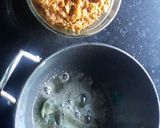 कच्च्या टोमॅटो कांद्याची चटणी (kacchya tomato kandyachi chutney recipe in marathi) रेसिपी स्टेप 3 फोटो 