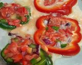 A picture of step 3 of Bell pepper fried eggs.