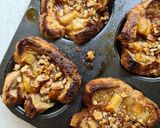 A picture of step 8 of Apple pie french toast.