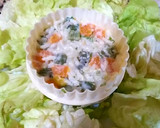 Foto del paso 3 de la receta: Ensalada de huevo y mimosa con verduras, atún