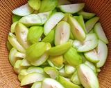 Foto langkah ke 1 dari resep Asinan Kedondong.