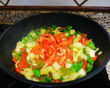 Foto del paso 2 de la receta: Garbanzos salteados con verduras