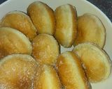 A picture of step 5 of Ring doughnut.
