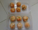 Foto langkah ke 2 dari resep Bola-Bola Nasi.