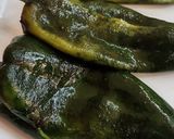 Foto del paso 1 de la receta: Rollo de chile poblano hojaldrado
