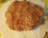 A picture of step 2 of Hand-Meatpie.