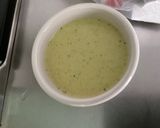 Une image de l'étape 10 de Salade de tomates et concombre à l’oignon rouge et persil.