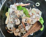 Foto langkah ke 2 dari resep Sup Tomyum Bening.