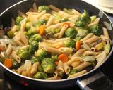 Foto del paso 3 de la receta: Penne rigata rigatoneados