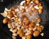 A picture of step 2 of Suji halwa.