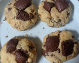 Foto langkah ke 5 dari resep Soft Cookies Chocolate Chip.