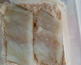 Φωτογραφία βήματος 2 της συνταγής Νόστιμος μπακαλιάρος με αλεύρι