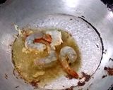 รูปขั้นตอนการทำที่ 3 ของ ข้าวผัดน้ำพริกเผากุ้งสด