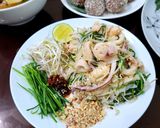 Hình bước làm 4 của món Phở khô xào hải sản