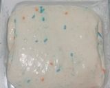 Foto langkah ke 8 dari resep Blue-Orange Sprinkles Sourdough Bread.
