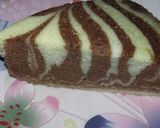 A picture of step 2 of Zebra cake.
