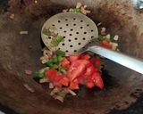 A picture of step 2 of Cheese fried maggi.