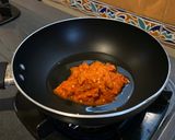 Foto langkah ke 2 dari resep Ayam Masak Merah Simple.