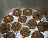 Foto langkah ke 7 dari resep Cookies Granola No Mixer No Oven.