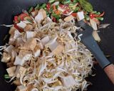 Foto langkah ke 4 dari resep Tumis taoge tahu saus tiram.