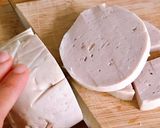 Hình bước làm 1 của món Chả Lụa Kho Nước Tương Đơn Giản Không Cay