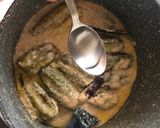 A picture of step 8 of Potoler Rezala (Parwal / Pointed Gourd Curry).