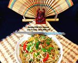 A picture of step 5 of Veg Chowmein - Veg Hakka Noodles.