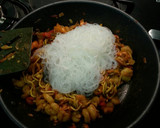 Foto del paso 5 de la receta: Fideos de arroz (noodles) con gambas
