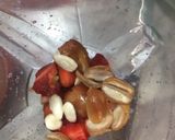 A picture of step 1 of Creamy Fruity oats milkshake.