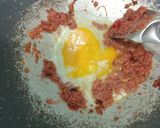 Foto langkah ke 1 dari resep Nasi Goreng Kornet Pedas.