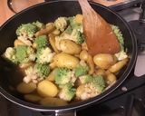 Une image de l'étape 12 de Pommes grenailles au chou romanesco et dulce.