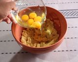Foto del paso 3 de la receta: Croquembouche (masa choux y crema pastelera)