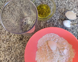 Foto del paso 1 de la receta: Pizza 4 quesos