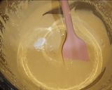 Foto langkah ke 3 dari resep Bolu kismis panggang super lembut.