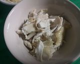 รูปขั้นตอนการทำที่ 2 ของ ไก่ผัดขิง