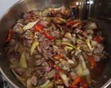Foto langkah ke 6 dari resep Tumis Daging Sapi Kecap + Saus Tiram.