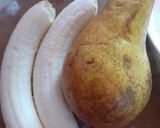 A picture of step 1 of Khati meethi fruit chat.