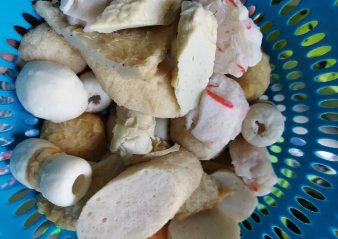 Langkah-langkah untuk membuat Resep Shabu-Shabu Bakso Seafood Ala Rumahan
