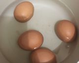Foto langkah ke 1 dari resep Bola Daging isi Telur saus Teriyaki.