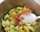 Foto del paso 3 de la receta: Crema calabacín sin patata