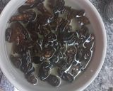 Foto del paso 4 de la receta: Pizza de almendras, cebolla y hongos