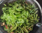 Foto langkah ke 5 dari resep Oseng Pare, Kacang Panjang Tempe.