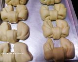 Foto langkah ke 7 dari resep Roti Bentuk Pita Tanpa Telur, 1x proofing.