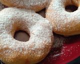 Foto langkah ke 4 dari resep Donat Tanpa Kentang.