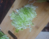 Foto del paso 1 de la receta: Cuenco de ensalada de langostinos y atún con salsa rosa rápida