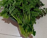 Foto langkah ke 1 dari resep Daun Kelor Jagung Masak Bening.