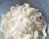 Foto langkah ke 3 dari resep Kwetiau/kwetiaw goreng seafood.